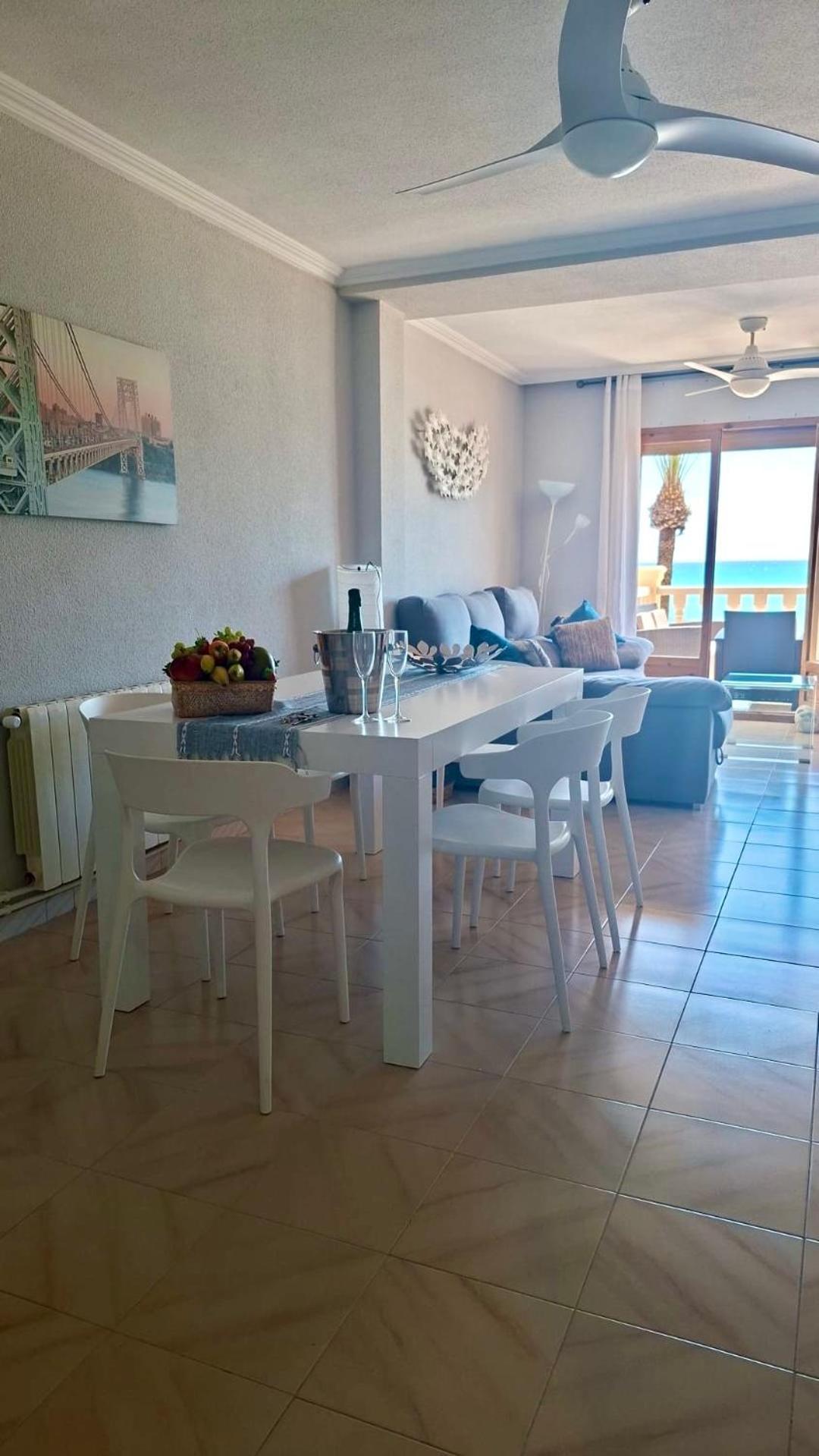 Apartamento Frente Al Mar En El Campello Kültér fotó